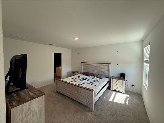 4th image of 14120 Hammersmith St