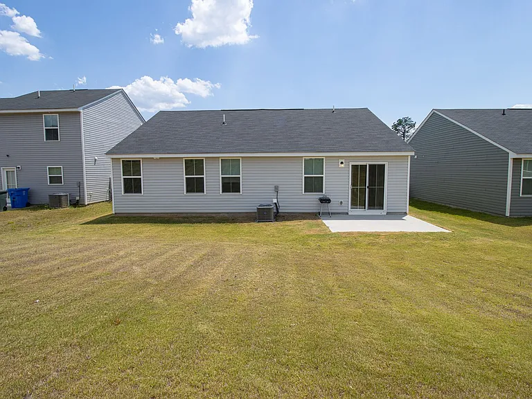 342 Saskatoon Dr — Photo 20