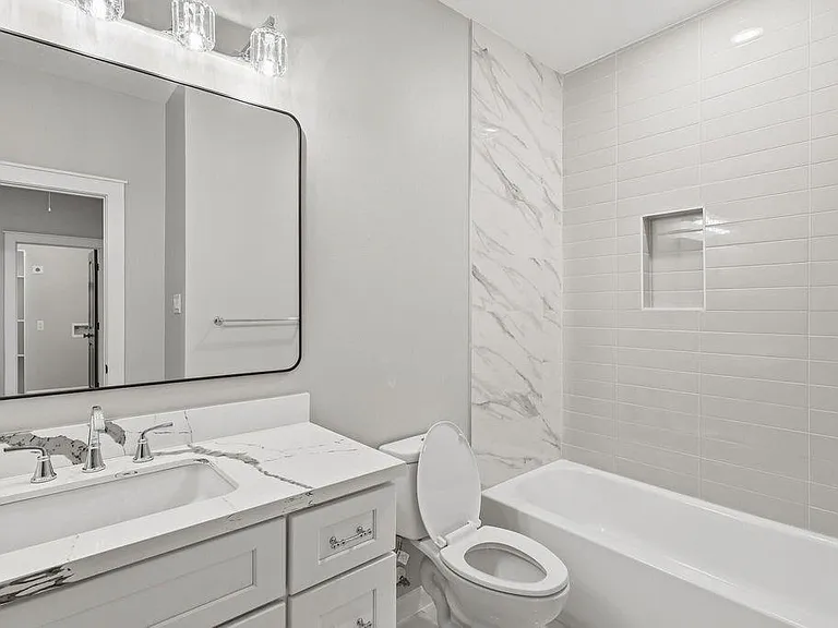 4723 Mallow St #B — Photo 23