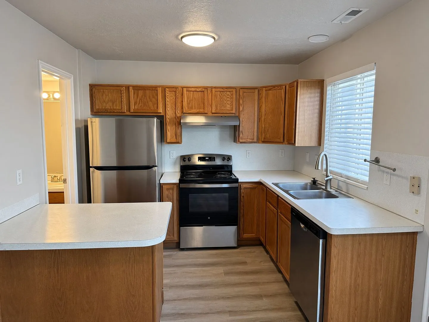 MES Rental Units — Photo 3