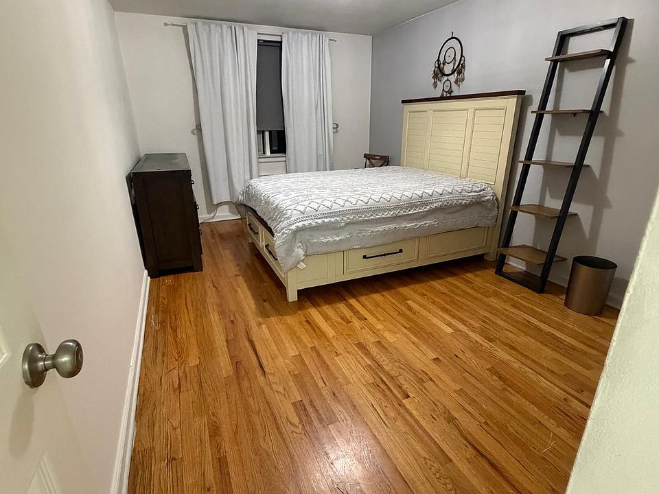2nd image of 2861 Mount Saint Ursula Pl
