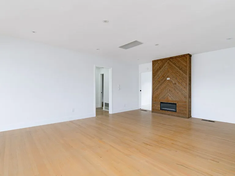 351 Eucalyptus Ave — Photo 14