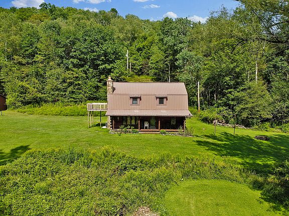 3rd image of 122 Raven Hill Rd