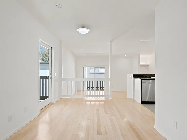 4111 Tujunga Ave #24 — Photo 5