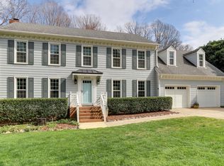 8920 Lindenshire Rd, Raleigh, NC 27615