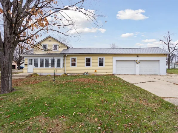 507 6th St, Brodhead, WI 53520