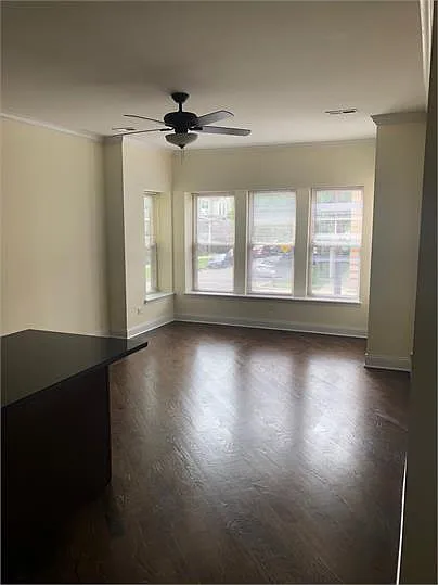 1901 N Kimball Ave — Photo 5