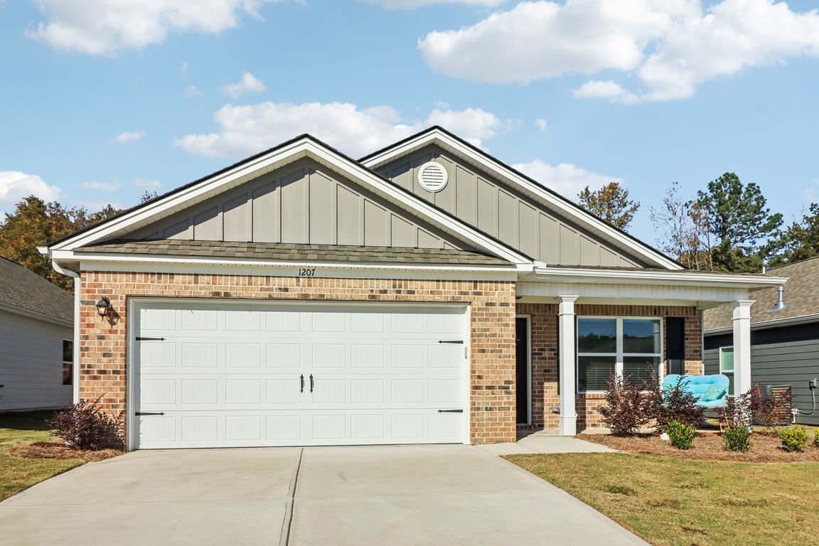 Jeannine Ln-S2510-001.jpg