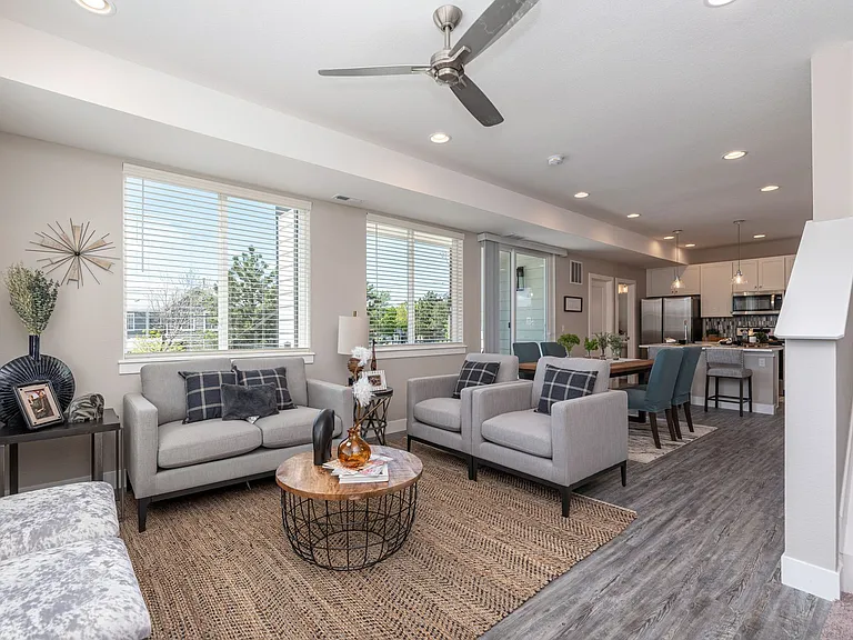 Honey Creek Townhomes — Photo 16