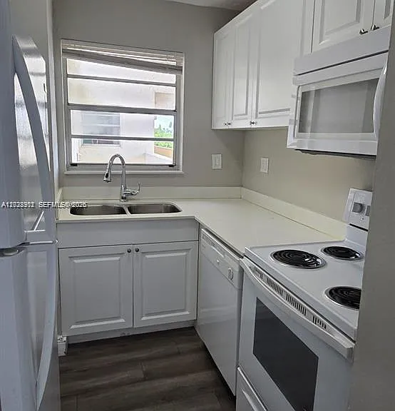 8870 Fontainebleau Blvd #502 — Photo 12