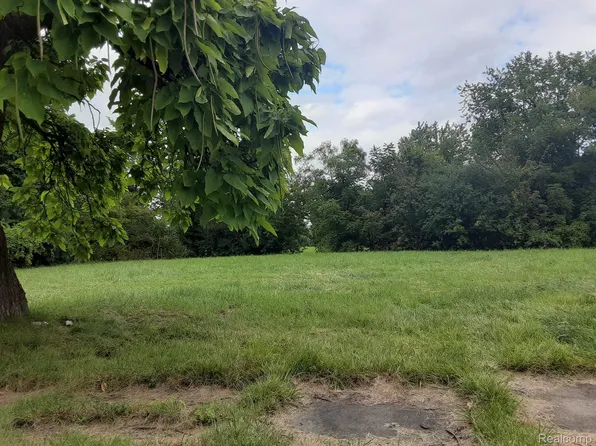 5066 25th St, Detroit, MI 48208