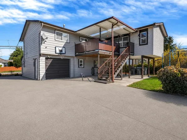 18240 64th Ave, Surrey, BC V3S 8A7