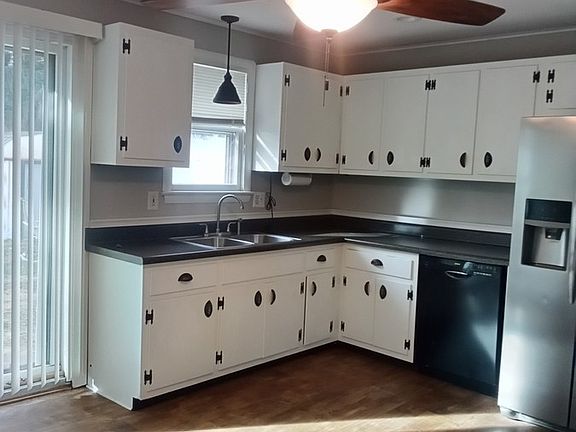4th image of 92 Lindberg Ave