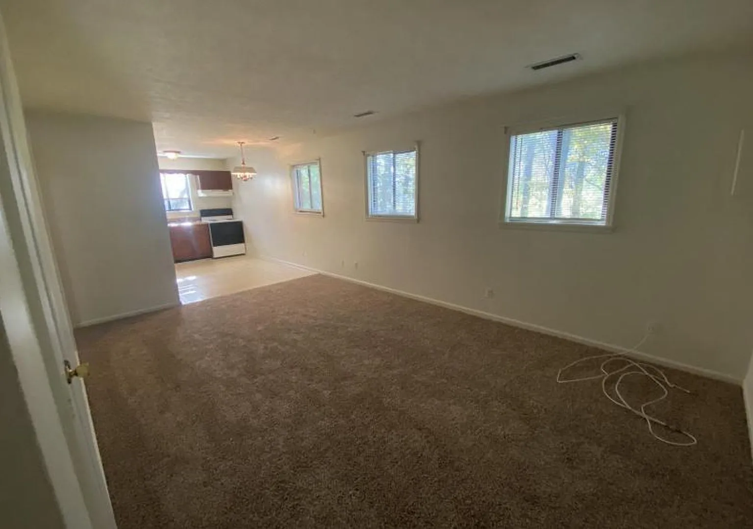 101 & 103 & 116 Edgeway Dr — Photo 4