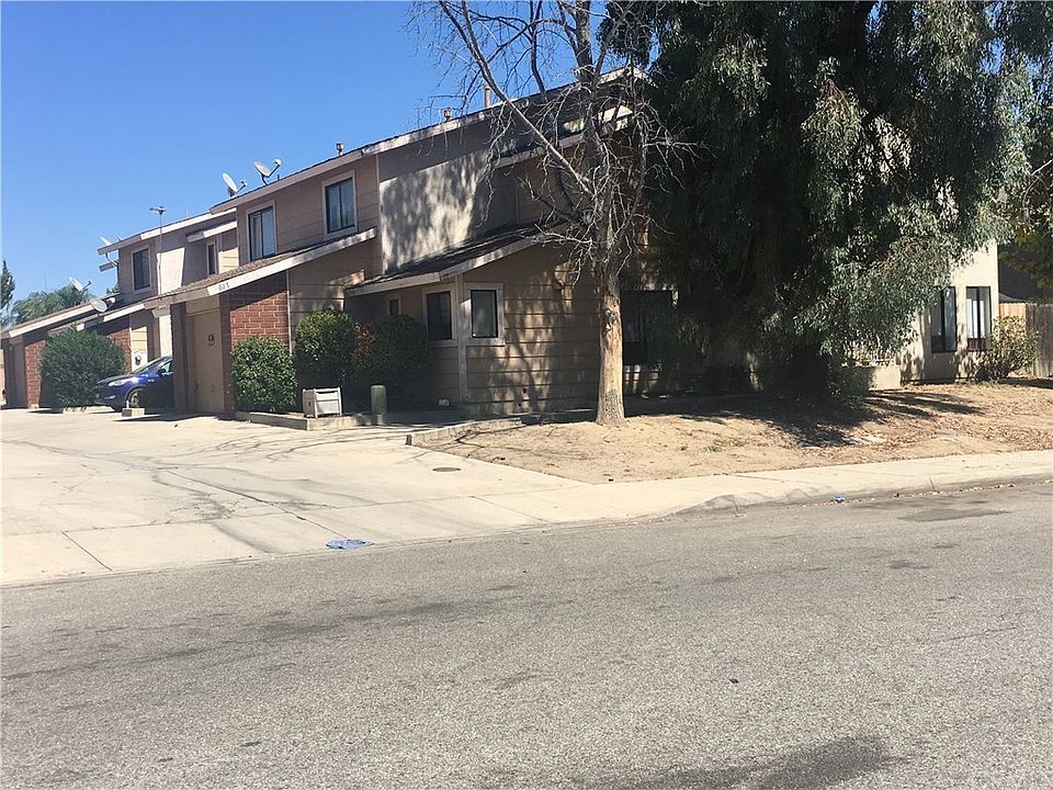 1st image of 667 Woodcrest Dr