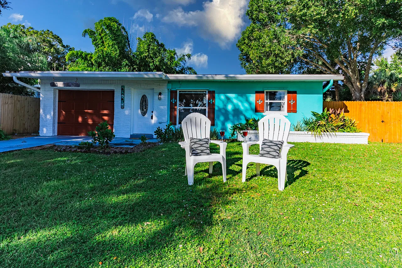 3 bed, 1040 sqft, $2,695 — Photo 1