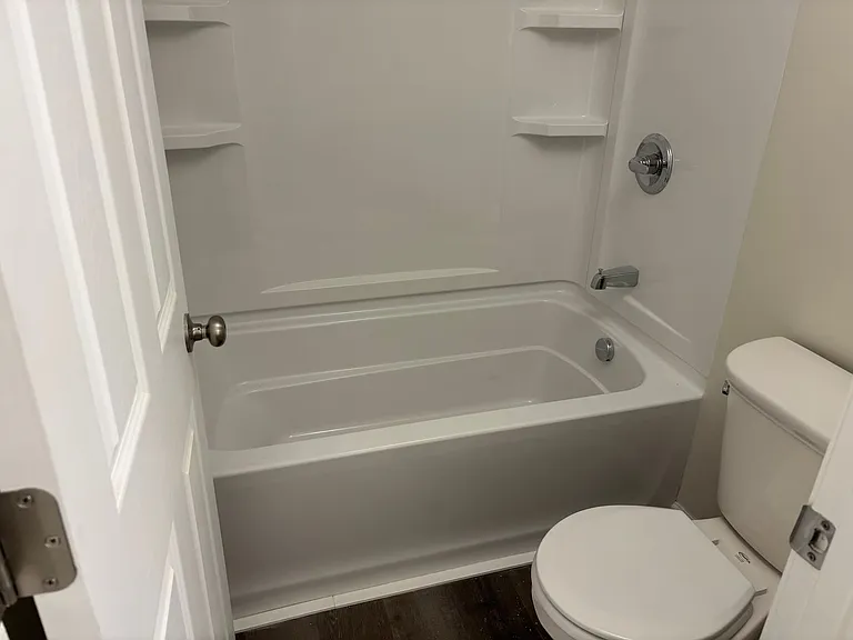 6225-6235 Lincolnshire Ln SE — Photo 16