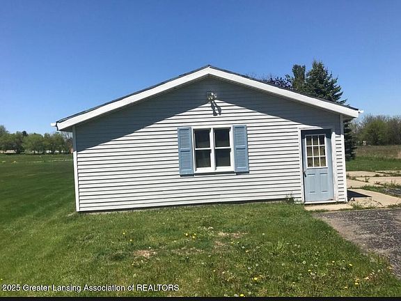 3rd image of 227 Barber St