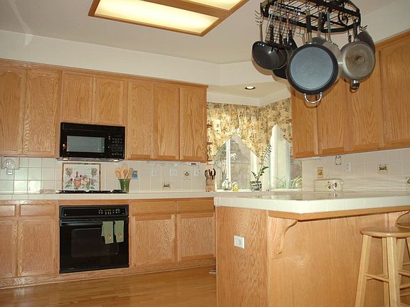 Kitchen with island