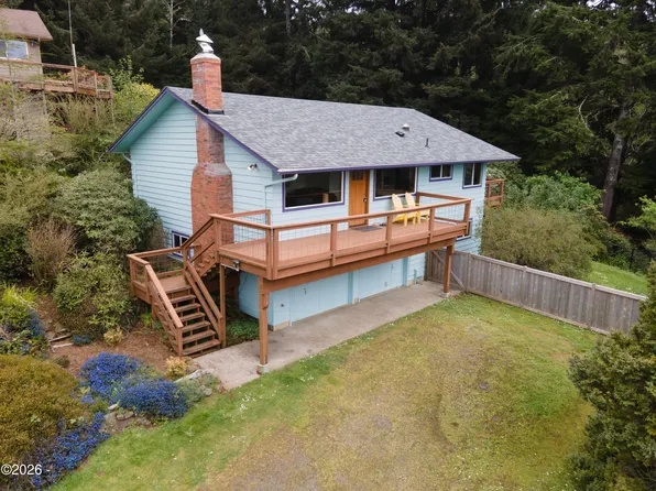 3048 NE East Line Rd, Yachats, OR 97498