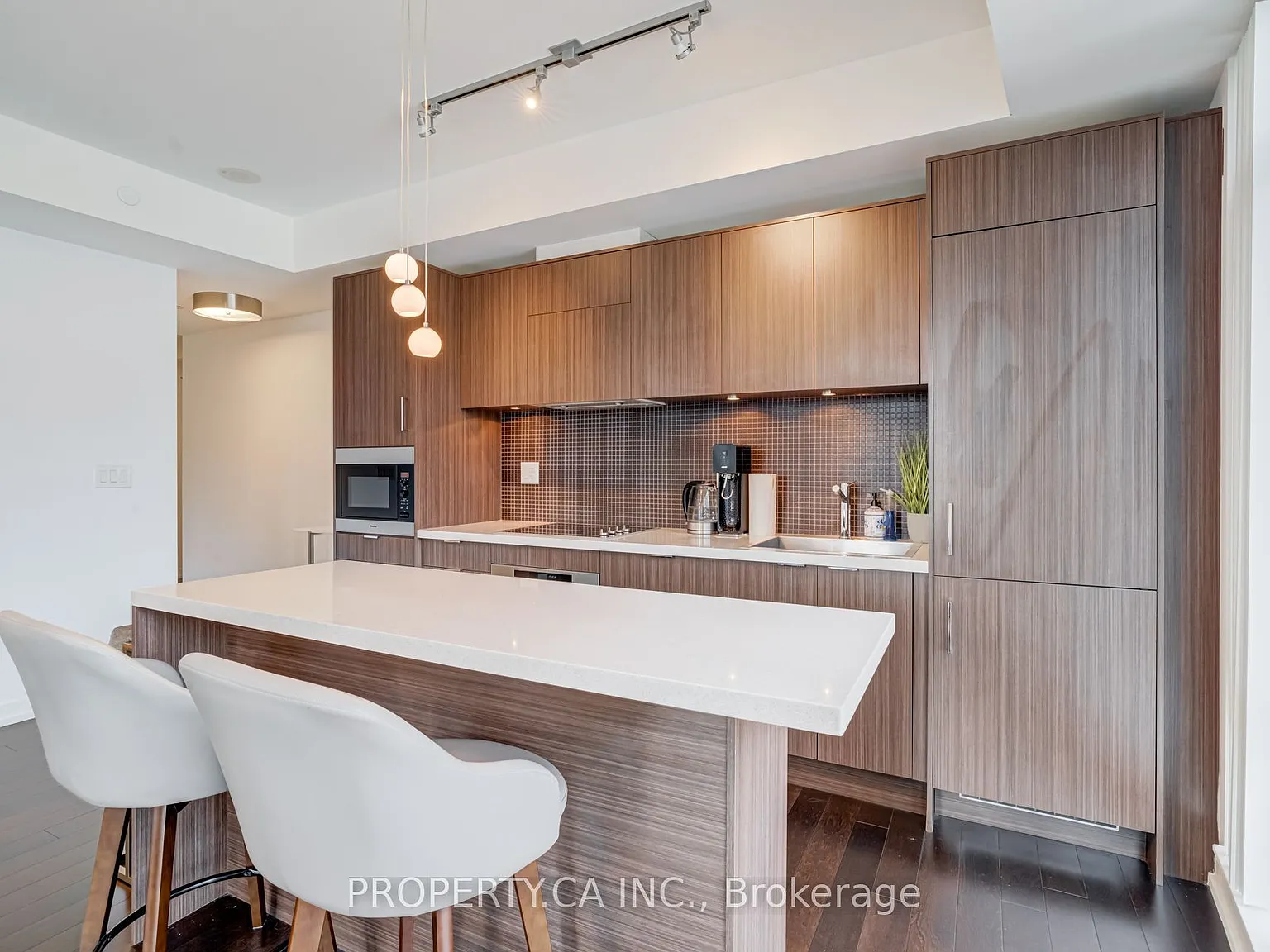 21 Widmer St — Photo 4