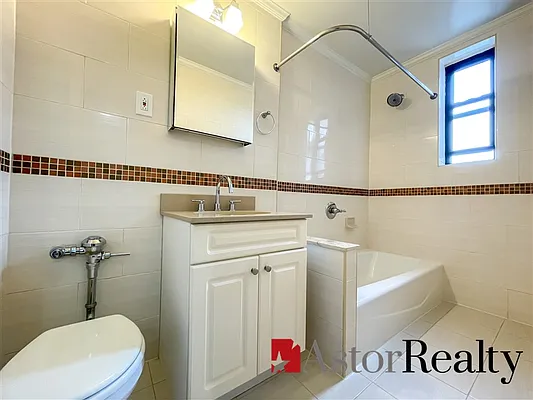 Rented by Astor Realty | media 24