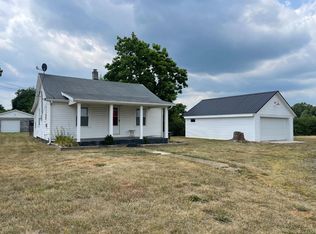 6737 Blue Ridge Dr, Hurt, VA 24563