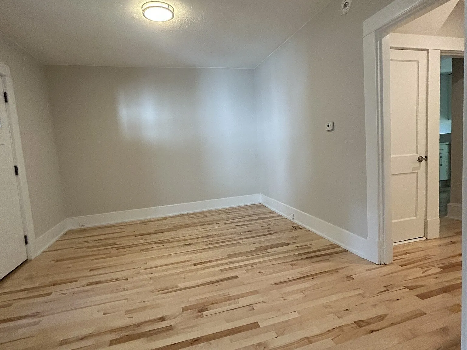 Newly Renovated 4 BR ! Section 8 Welcome ! — Photo 3