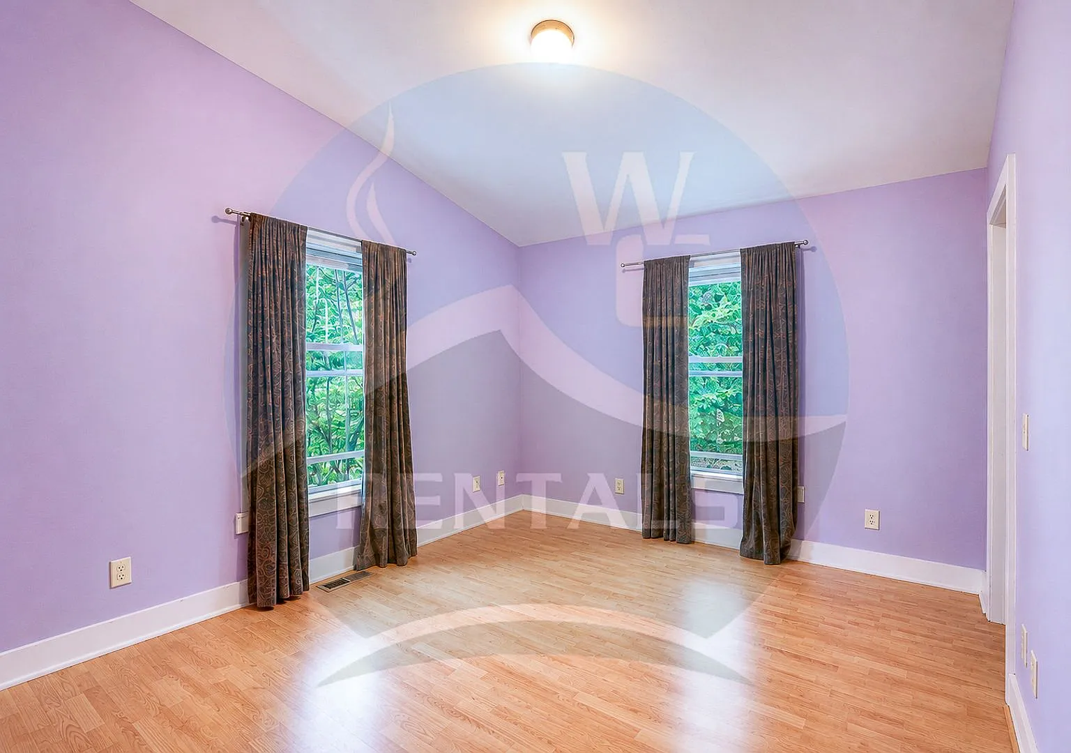 Peaceful and Convenient 2 Bedroom Suite in Whittier in the Iris Cove Community — Photo 4
