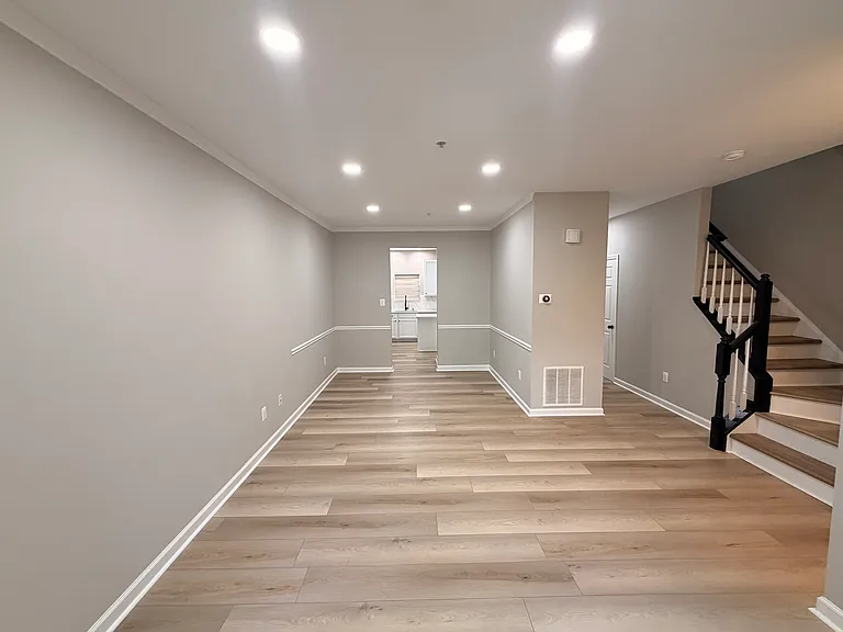 2306 Turnbridge Ct — Photo 3
