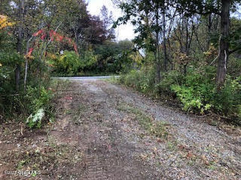 2nd image of 601 Sweetman Road