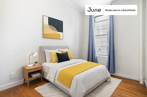 133 Avenue D Photo 1