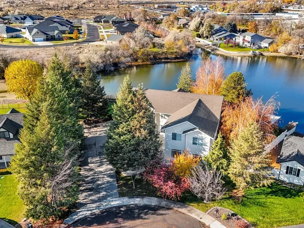 506 S Sandalwood Place, Moses Lake, WA 98837