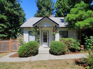 2738 NE 94th St, Seattle, WA 98115