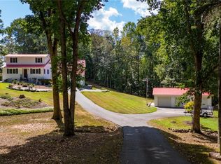 156 Spur Rd, Six Mile, SC 29682