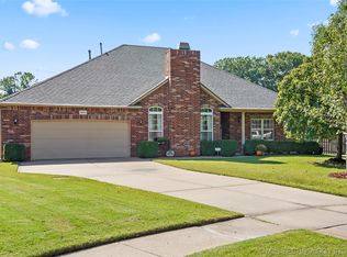 9079 E 118th Pl S, Bixby, OK 74008