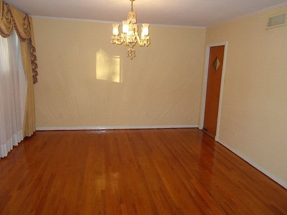 5th image of 1822 Edna Dr