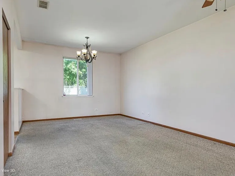 1111 Vail Ct — Photo 4