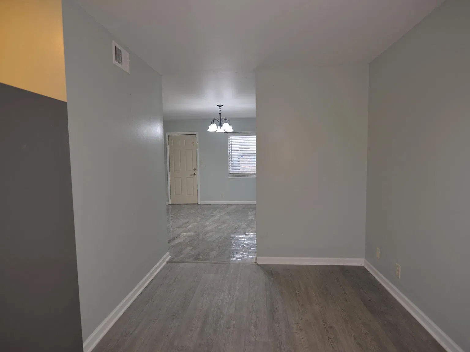 2 bed, 1020 sqft, $1,750 — Photo 3