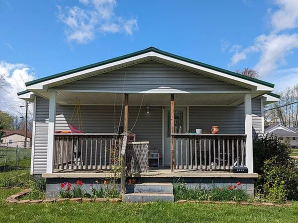 1105 Orchard St, Mitchell, IN 47446