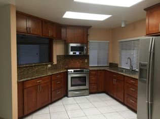 1739 Kanapuu Dr, Kailua, HI 96734