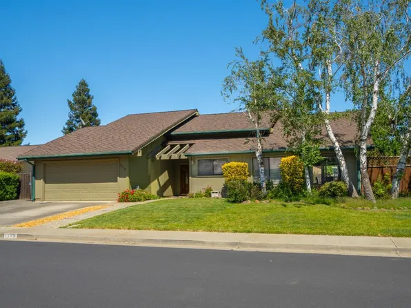 1170 Woodman Way, Dixon, CA 95620