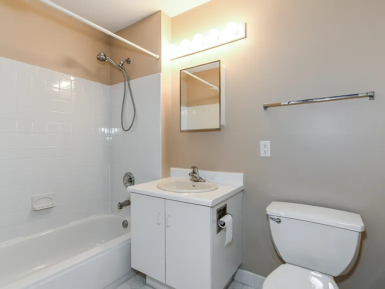 2055 Charles Ct — Photo 13