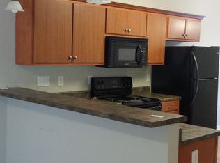 91 Pine Meadow Cir, Elmore, AL 36025