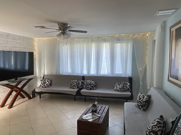 2440 Manasota Beach Rd, Englewood, FL 34223