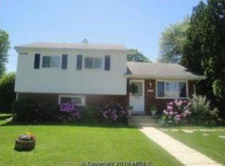 4706 Falcon St, Rockville, MD 20853