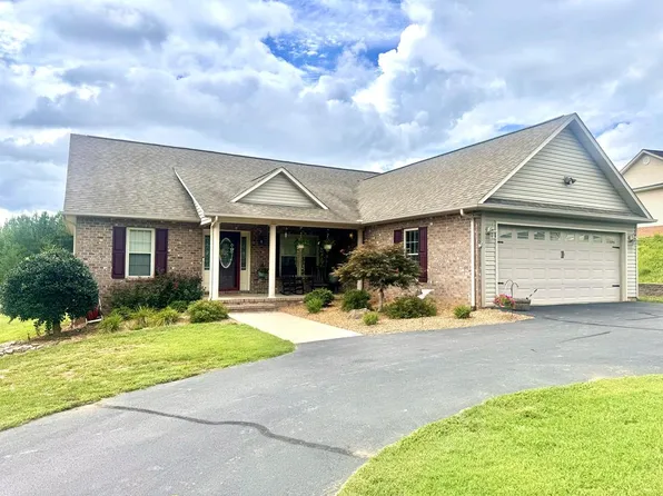 1596 Walnut Creek Rd, Danville, VA 24540
