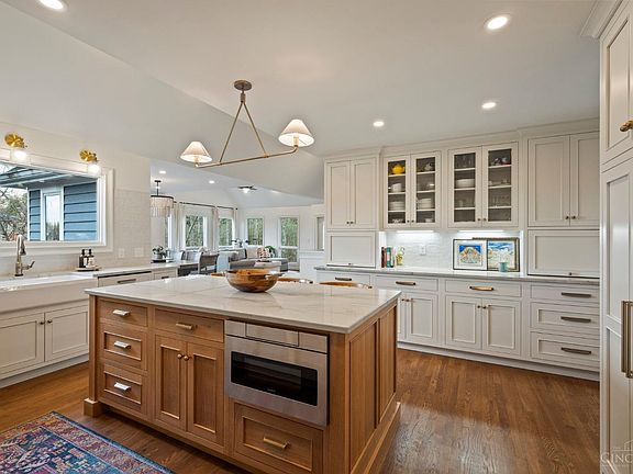 4th image of 7431 Wood Meadow Dr