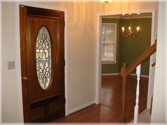 Front Door, Dining room