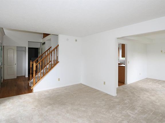 5th image of 4466 S Shore Dr